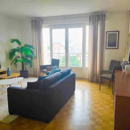 Grand 2 Pieces Vue Degagee Quartier Gare *